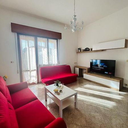 רימיני Appartamento Betti, San Giuliano Mare מראה חיצוני תמונה